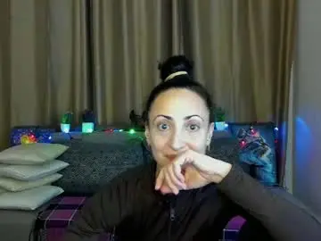 Chaturbate Live Sex Cam of arianna_tifany