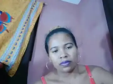 Chaturbate Live Sex Cam of luniah