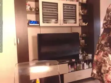 Chaturbate Live Sex Cam of silenaa_sloussen