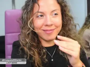 Chaturbate Free Porn Cam of alondra_on_fire