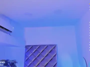 Chaturbate Free Porn Cam of malaia_hills