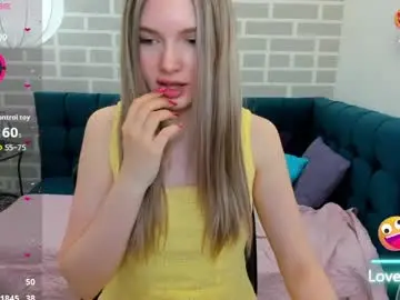 Chaturbate Live Sex of evelineamore