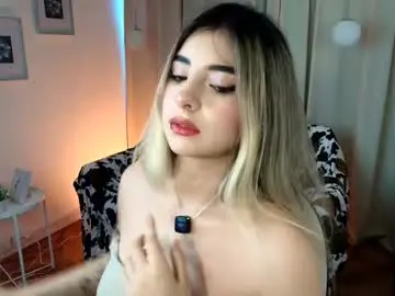 Chaturbate Watch Live Sex Cams of rousee_v