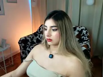 Chaturbate Watch Live Sex Cams of rousee_v