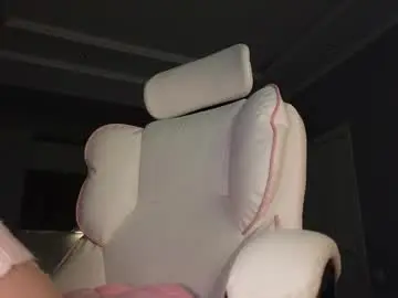 Chaturbate Live Porn of ella_lee15