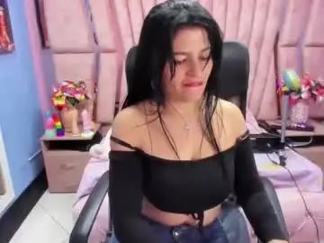 Chaturbate Adult Video Chat of hornyskinny26