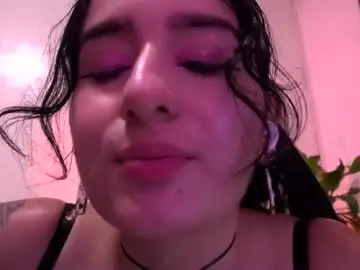 Chaturbate Live Sex Cam of juice6abby9