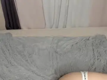 Chaturbate Live Sex Cam of kiki_bloom