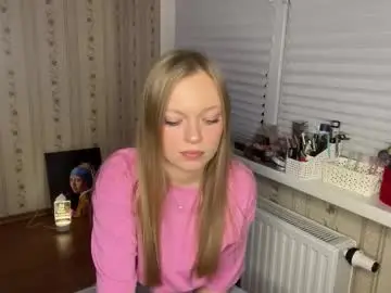 Chaturbate Live Sex Cam of lanniecastellow