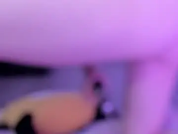 Chaturbate Live Sex Cam of chloeminn