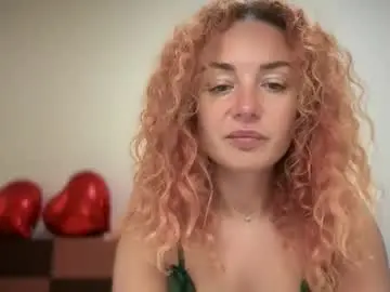 Chaturbate Best live sex cam show of reddgiirll