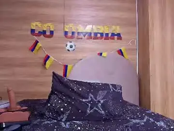 Chaturbate Adult Webcams of kiaralopez_