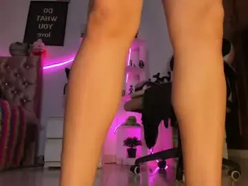 Chaturbate Live Sex Cam of blondy_blows69