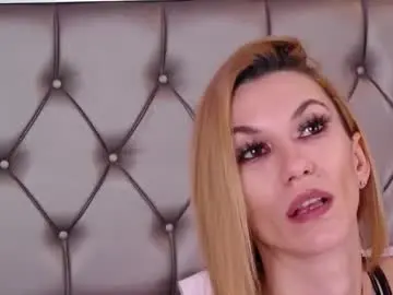 Chaturbate Live Sex Cam of mayahales