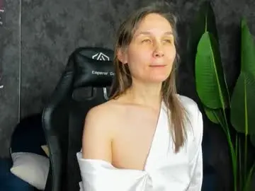Chaturbate Sex Cam of lillian_white1