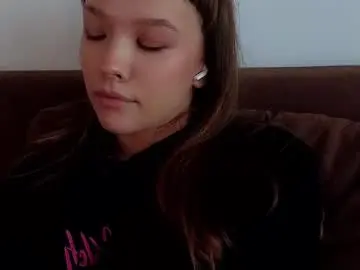 Chaturbate Watch Live Sex Cams of _demi_dee_