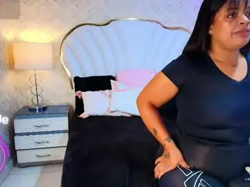 Chaturbate Adult Video Chat of yazminjenner