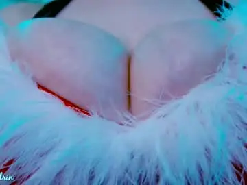 Chaturbate Free Porn Cam of maggielandrin