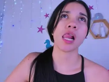 Chaturbate Live Sex Cam of emiily_parkerr