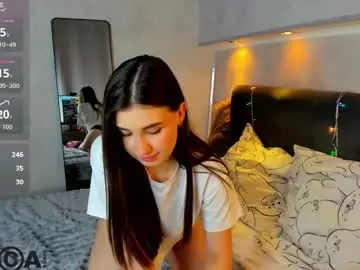 Chaturbate Watch Live Sex Cams of emily_lews