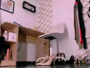 Chaturbate Watch Live Sex Cams of myla_sarah1