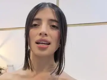 Chaturbate Live Sex Cam of cynthia1fox