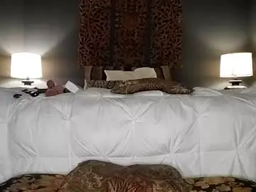 Chaturbate Live Sex of honeyhive_4u