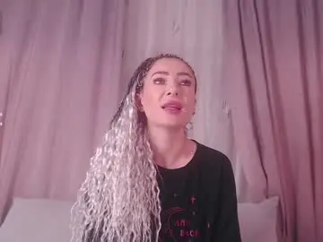 Chaturbate Live Sex Cam of lucifera1