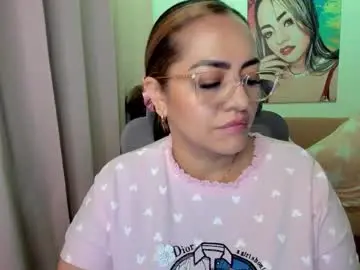 Chaturbate Nude Webcam of marianalopez81