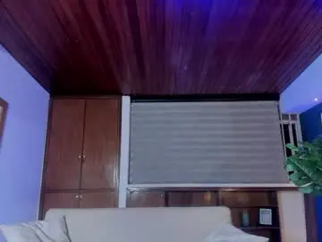 Chaturbate Watch Live Sex Cams of saracorraless