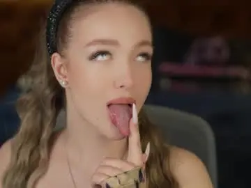 Chaturbate Live Sex of sweetdesiree_