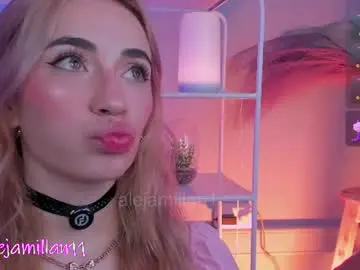 Chaturbate Sex Cam of alejamillan1