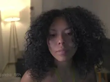 Chaturbate Live Sex of kyria__1