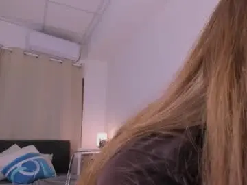 Chaturbate Live Porn of mia_meows