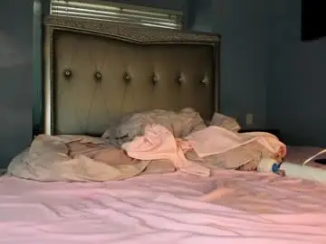 Chaturbate Nude Webcam of mariahpinkkitty