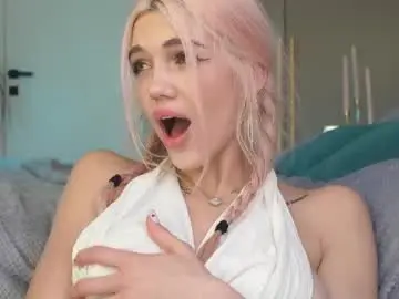 Chaturbate Watch Live Sex Cams of milabunny_