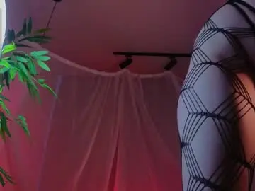 Chaturbate Nude Webcam of quennacindy