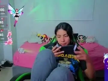 Chaturbate Nude Webcam of helia_n_amy