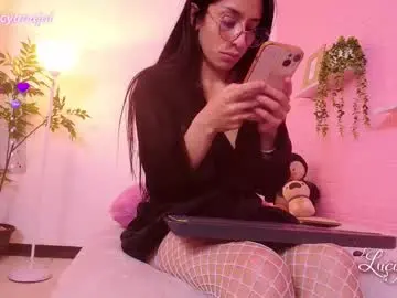 Chaturbate Best live sex cam show of lucy_joi