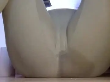 Chaturbate Live Porn of wet_pants2022