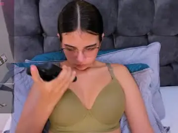 Chaturbate Private Sex Chat of emma_doll7