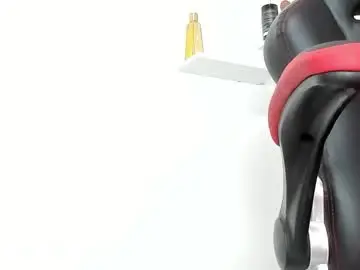 Chaturbate Live Porn of kloe_squirts