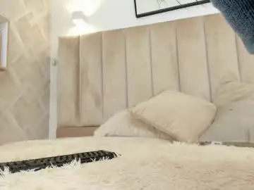 Chaturbate Best live sex cam show of anniie_queen