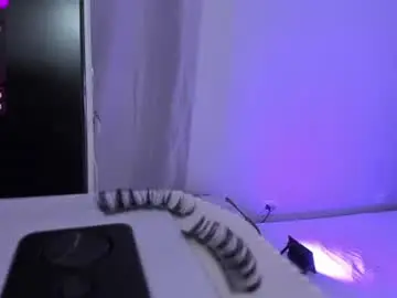 Chaturbate Sex Cam of evelynhoward23