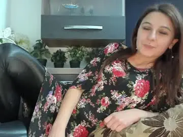 Chaturbate Free Live Porn of mellbell_