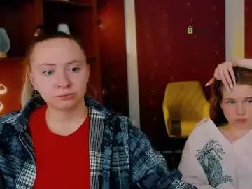 Chaturbate Sex Cam of mila_glow