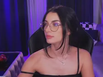 Chaturbate Live Sex Cam of mmmaaa1234