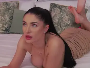 Chaturbate Live Sex Cam of mmmaaa1234