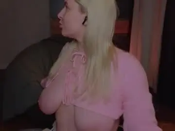 Chaturbate Best live sex cam show of soulmeinme