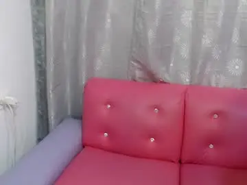 Chaturbate Live Sex Cam of abbyscalet